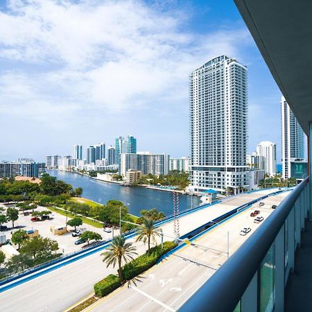Beach Walk Hallandale Beach Exterior photo